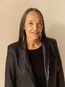 Tantoo Cardinal Photo